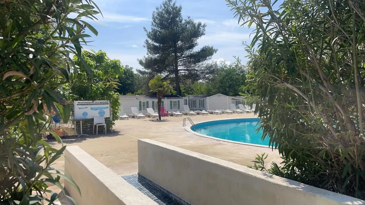 Mobilhome 228 Proche Du Lac , Tv , Clim Ect Camping 4 Etoiles La Roque-d'Antheron